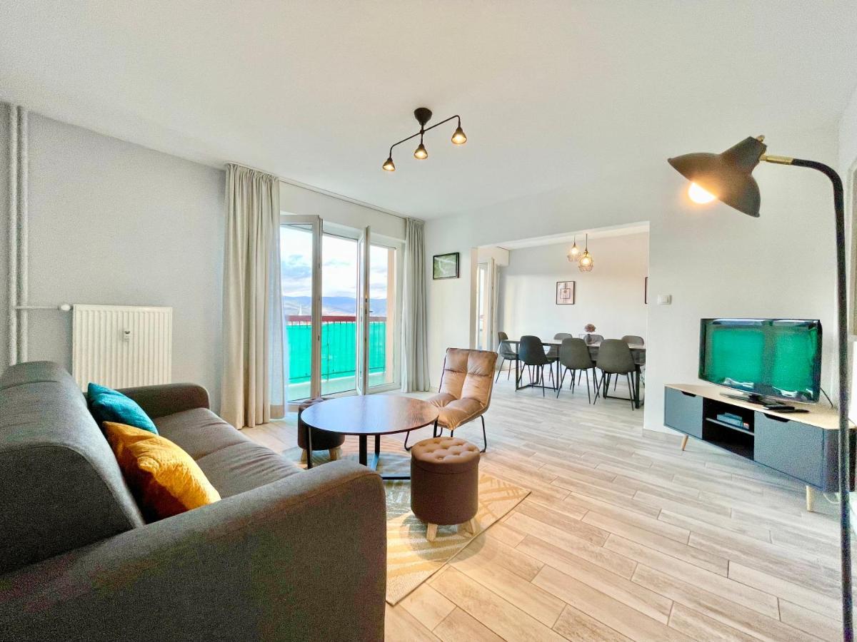La Cigogne: Balcony Retreat with Netflix and Free Parking Apartment Colmar Exterior photo