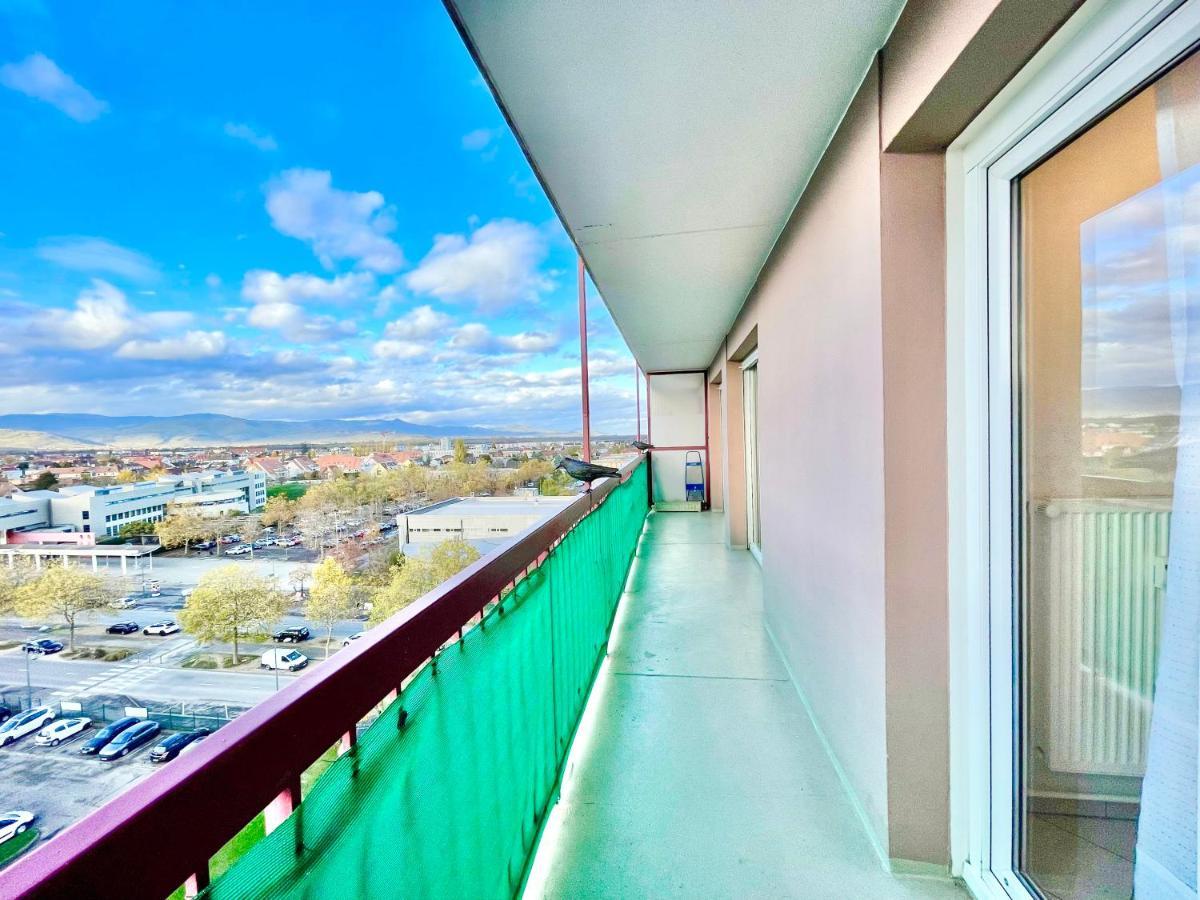 La Cigogne: Balcony Retreat with Netflix and Free Parking Apartment Colmar Exterior photo