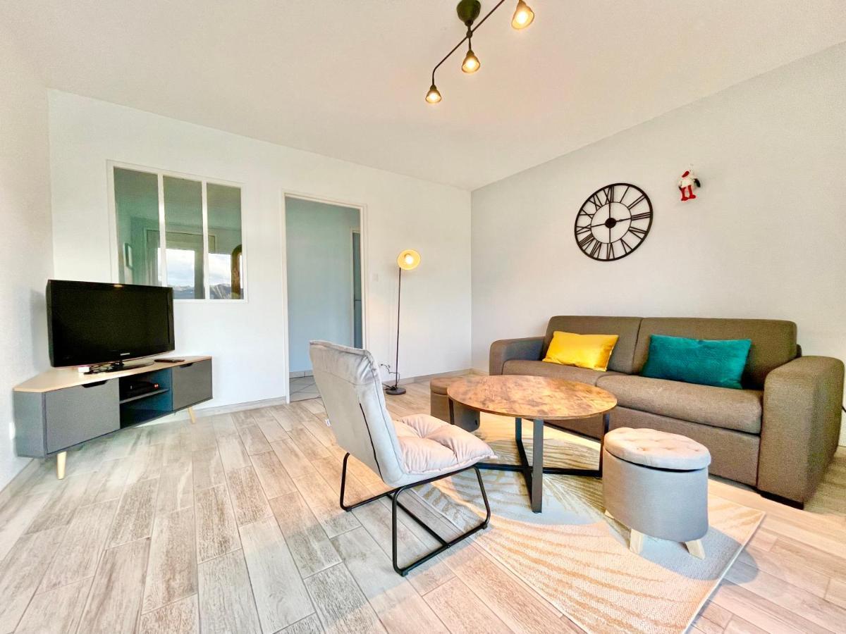 La Cigogne: Balcony Retreat with Netflix and Free Parking Apartment Colmar Exterior photo