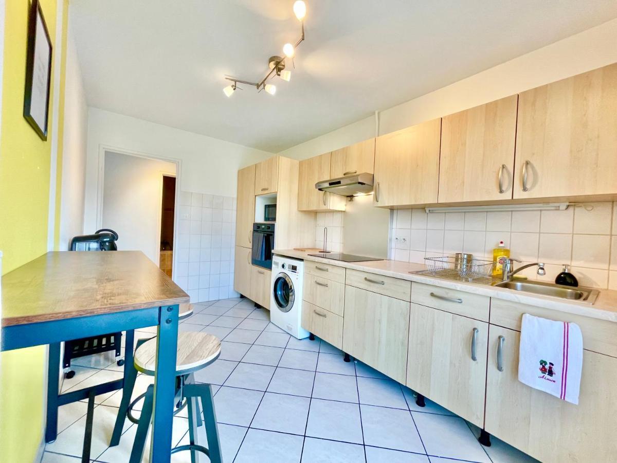 La Cigogne: Balcony Retreat with Netflix and Free Parking Apartment Colmar Exterior photo